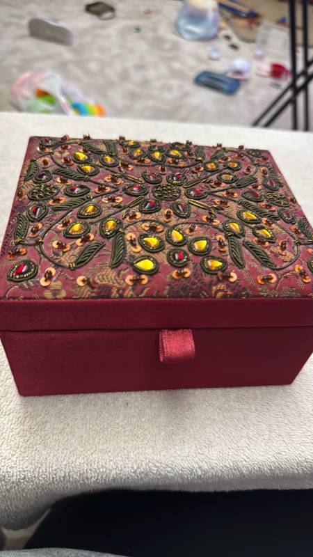 lot 1549 image: Burgundy Jewelry Box with Mirror Lid and Compartments