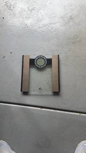 lot 3123 image: Weight Gurus scale
