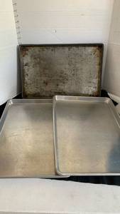 lot 3616 image: Cookie sheets