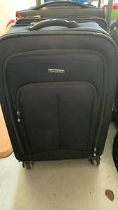 lot 3623 image: Samsonite Rolling Suitcase 28x16x9