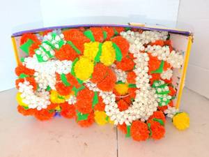 lot 3710 image: Decorative Flower Garlands Orange Yellow White Lot