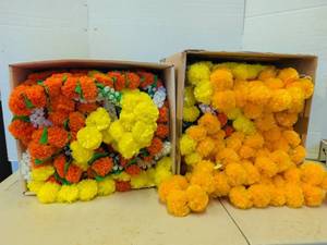 lot 3715 image: Tons of Yellow and Orange Flower Garland Lot in Two Boxes