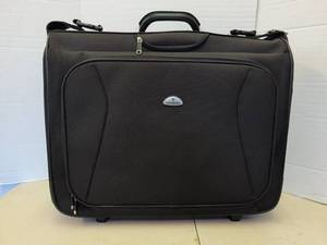 lot 3719 image: Samsonite rolling garment bag
