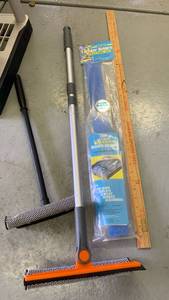 lot 3815 image: Lifestyle Systems 2 in Clear Acrylic Drawer Dividers Kit 6022-2 squigee and yard stick