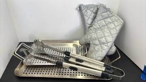 lot 4117 image: Grill Basket Set with Three Long-Handled Grill Tools and Pair of Oven Mitts