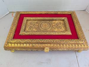 lot 4208 image: Bikanervala Decorative Storage Box with 6 Compartments