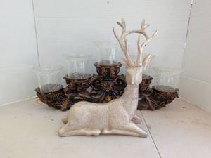 lot 4217 image: 5-Cup Candle Holder 10x20 with Glass Cups and Glitter Deer Figurine