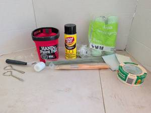 lot 4226 image: Mixed Painting Supply Lot incl. HANDy Paint Pail, Goof Off Remover, Duck Tape
