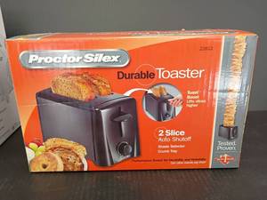 lot 4331 image: New in Box.  Proctor Silex Toaster