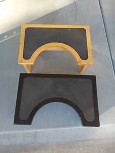 lot 4508 image: Low Step Stool Lot of 2