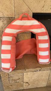 lot 5003 image: Coral and White Striped Padded Pool Float Seat with Carry Handle