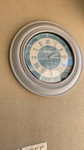 lot 5013 image: 30 inch Round Wall Clock with Kensington Station London Roman Numeral Dial