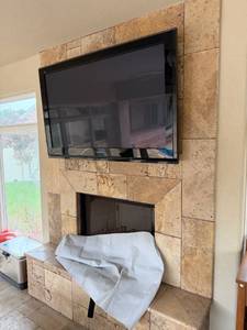 lot 6001 image: Panasonic outdoor tv with cover no remote