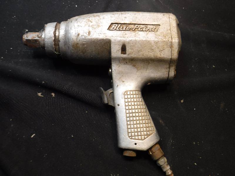 lot 1008 image: blue point 34 air impact wrench AT750B