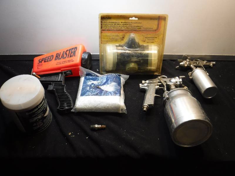 lot 1023 image: auto body paint tools