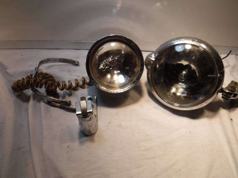 lot 1051 image: Vintage lights