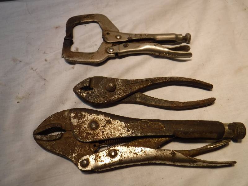 lot 1055 image: Lot of pliersvise grip