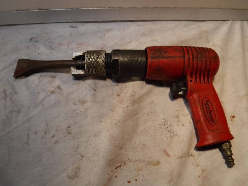 lot 1079 image: air chisel hammer