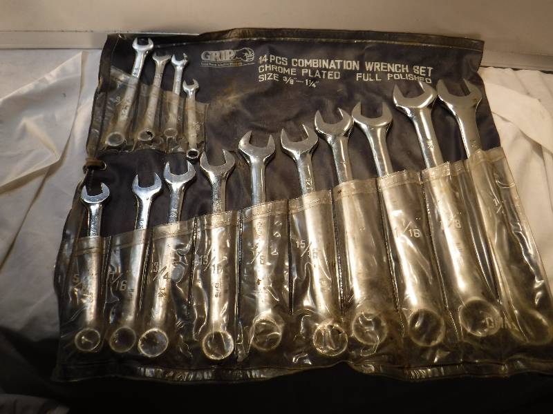 lot 1089 image: 14 pc combo wrench set 38 to 1 14 with storage bag
