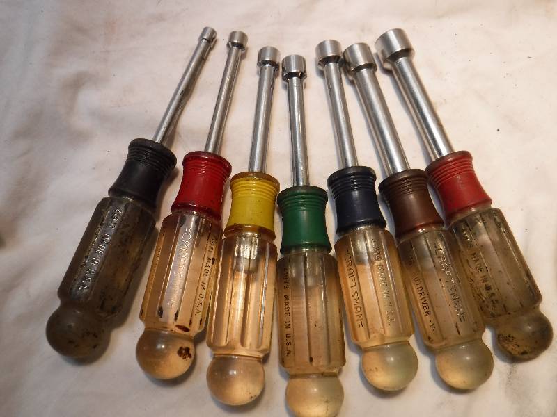 lot 1146 image: 7 craftsman socket screwdrivers