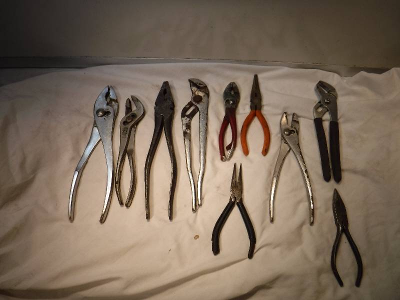 lot 1154 image: misc pliers