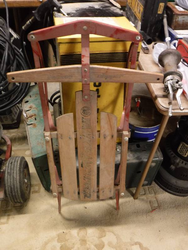 lot 1165 image: Yankee Clipper Sled