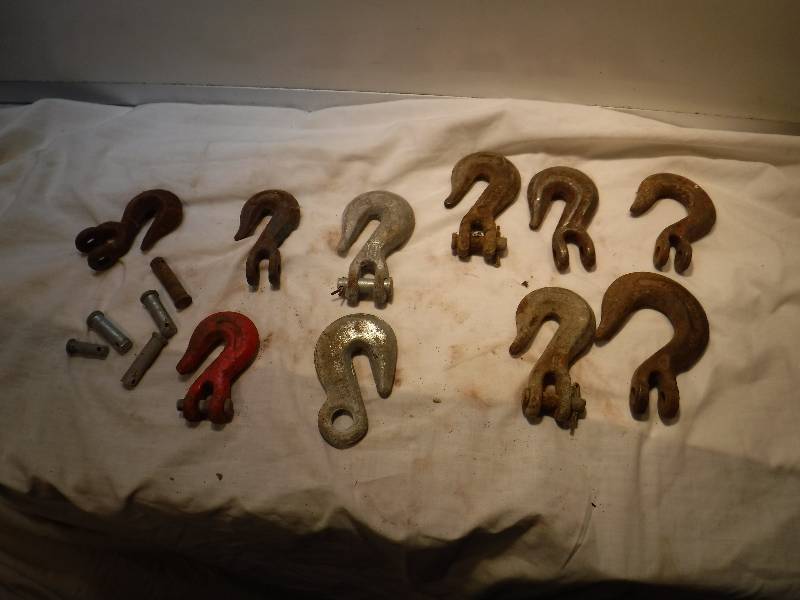 lot 1171 image: Lot of heavy duty hooks