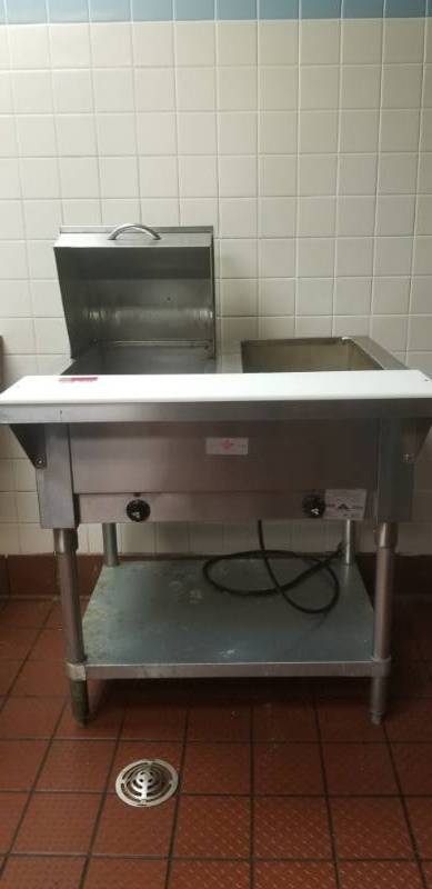 lot 9523 image: Advance Tabco 2 Well Steam Table