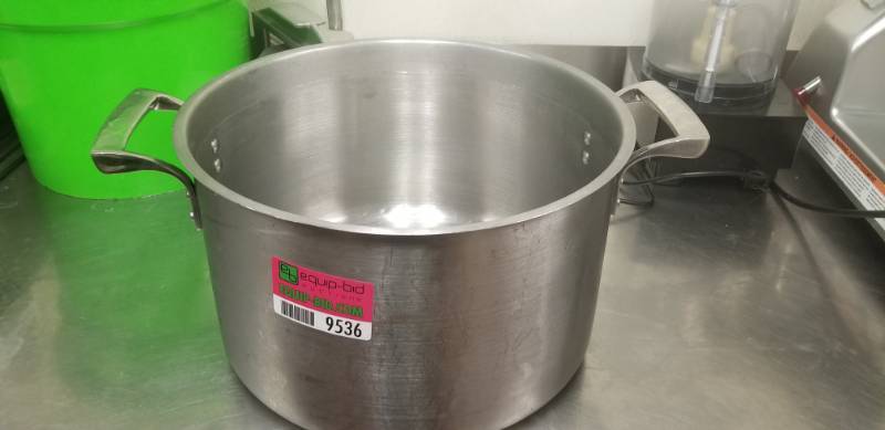 lot 9536 image: Thermalloy 22Qt Stock Pot