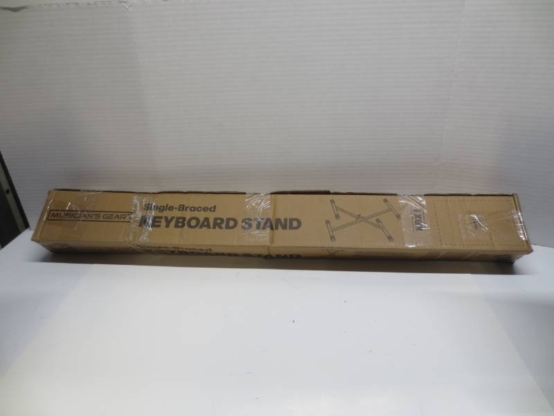 lot 1033 image: Musicians Gear Single Braced Keyboard Stand