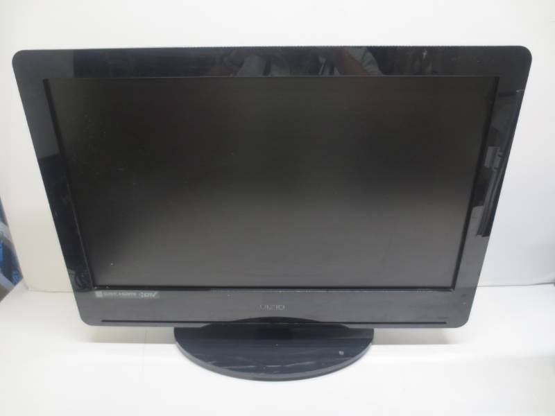 lot 1142 image: Vizio 26 TV