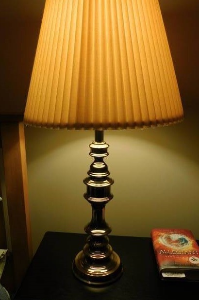 lot 9128 image: Pair of Table Lamps