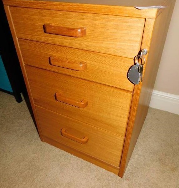 lot 9134 image: File Cabinet