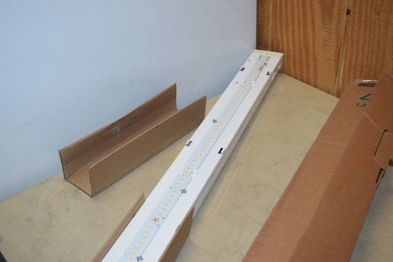 lot 40 image: Metalux LED Striplight