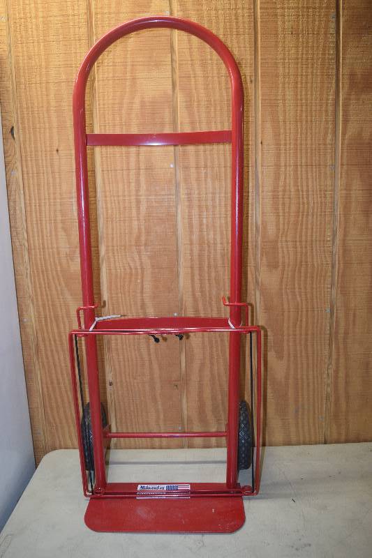 lot 70 image: Milwaukee Hand Truck wit Poly Bag Holder