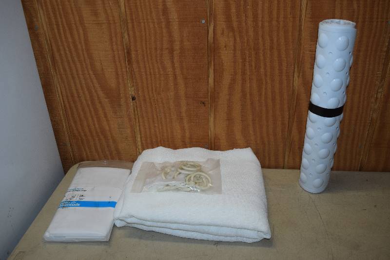lot 121 image: Shower Curtains and Bath Mat