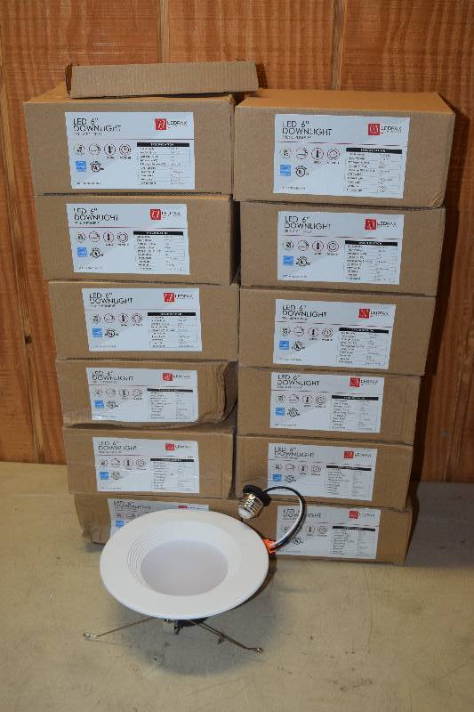lot 124 image: 12 LEDPAX 6 Downlight Retrofit