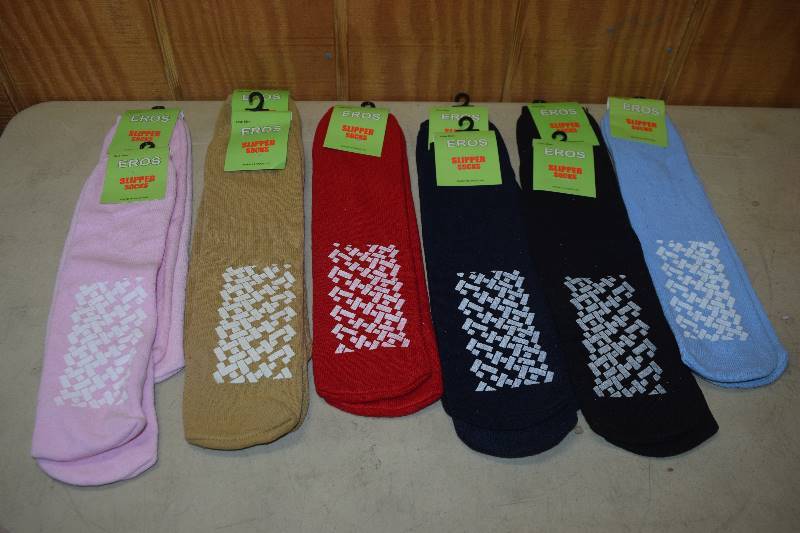 lot 153 image: 10 Pairs Eros Slipper Socks