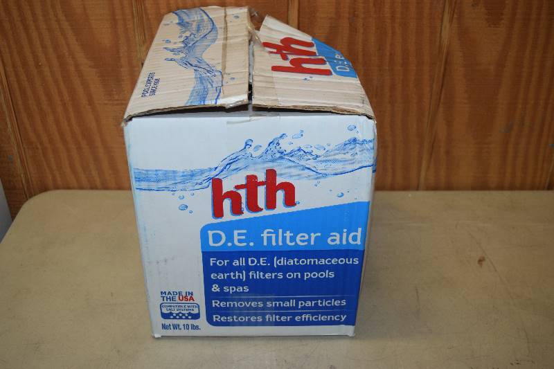 lot 233 image: 10 Pound Bag hth DE Filter Aid