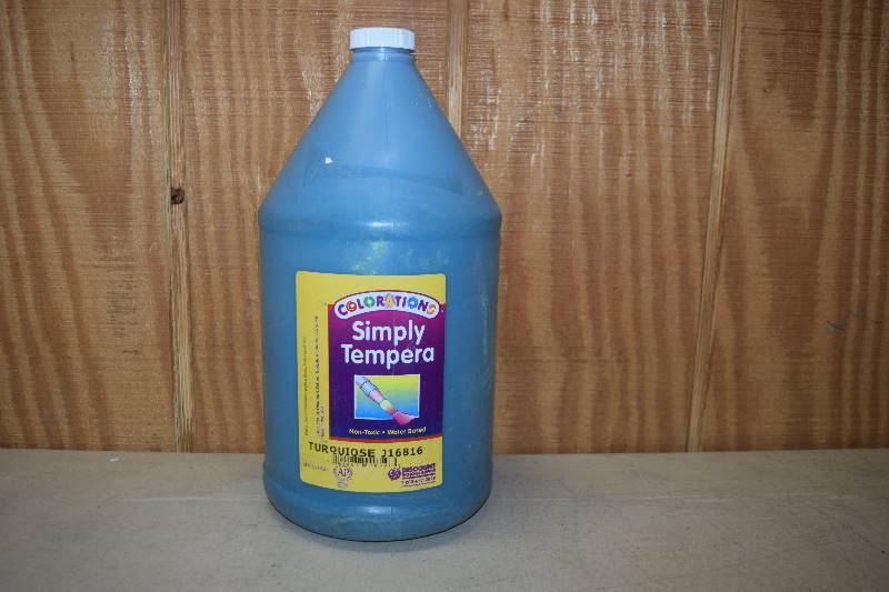 lot 345 image: Gallon Coloration Simply Tempera Paint