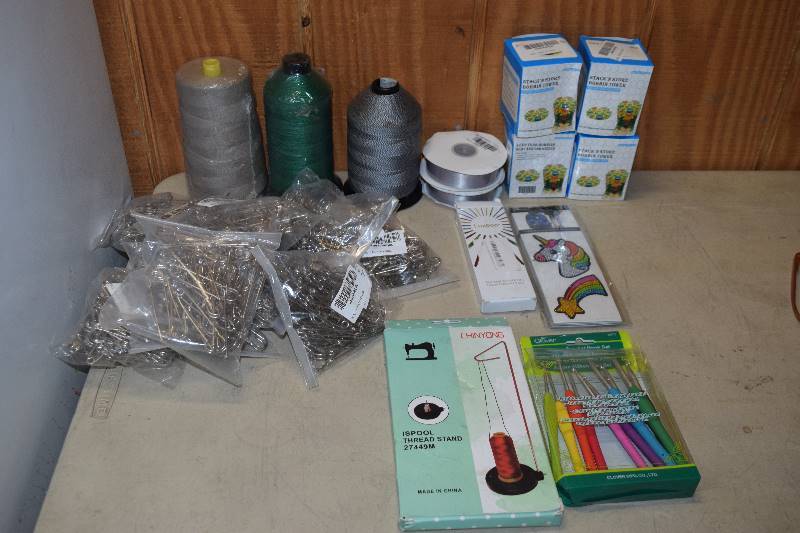 lot 347 image: Sewing Items