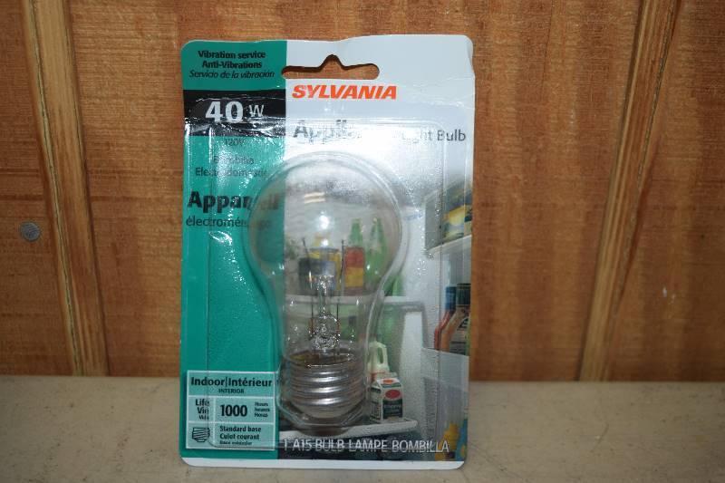 lot 361 image: 12 Sylvania Appliance Bulbs