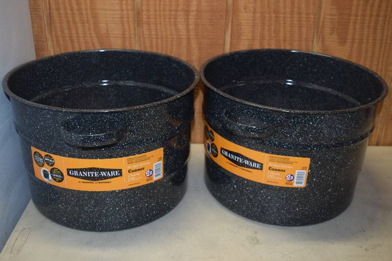 lot 368 image: 2 Graniteware Canners