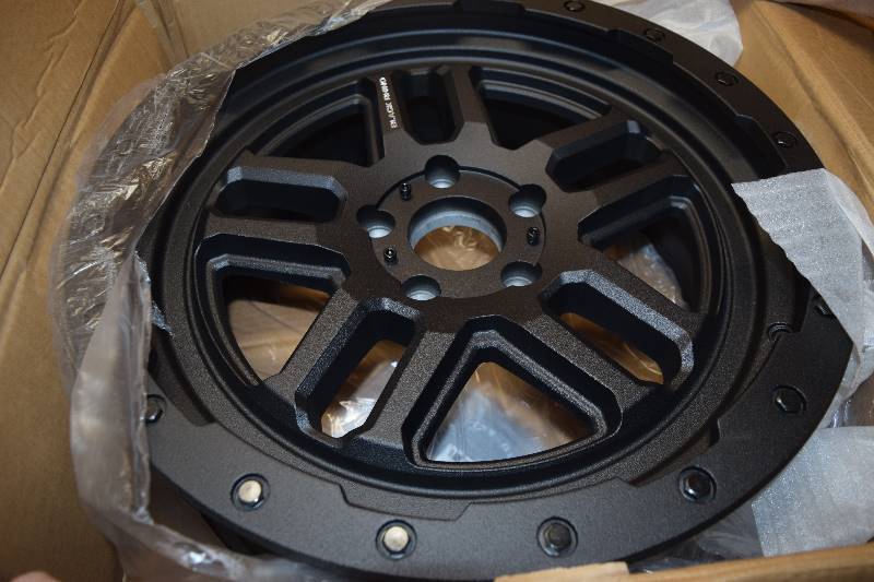 lot 471 image: Black Rhino Barstow 20x8.5 5127 ET30 CB71.6 Textured Matte Black Wheel with Center Cap