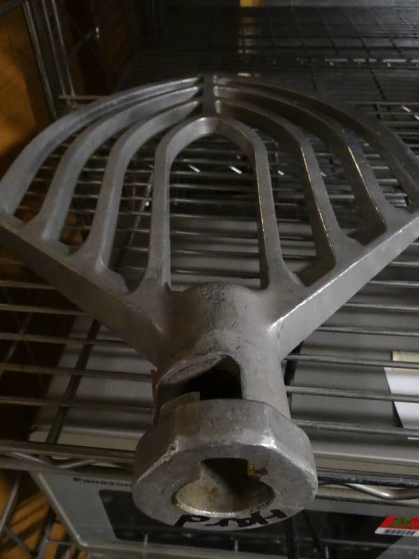 lot 9290 image: Hobart Paddle Attachment