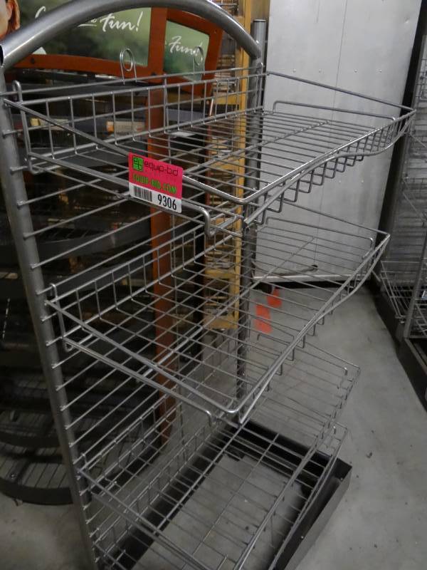 lot 9306 image: Metal Rolling Display Cart