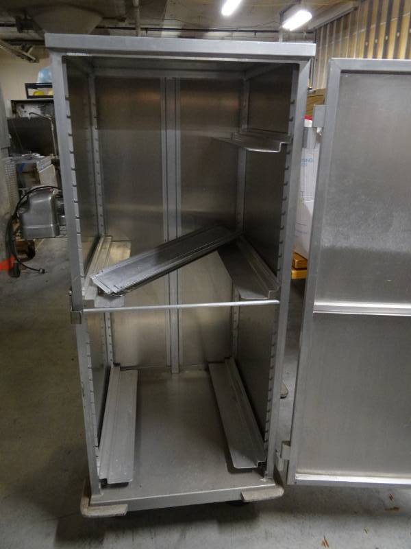 lot 9316 image: Warm Box on Casters