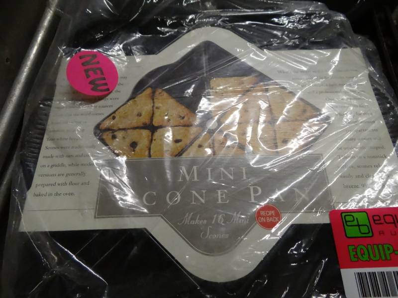 lot 9334 image: Mini Scone Molds, Pumpkin Cake Molds, Large Pitcher, Corn Cob Molds, Round Cake Molds