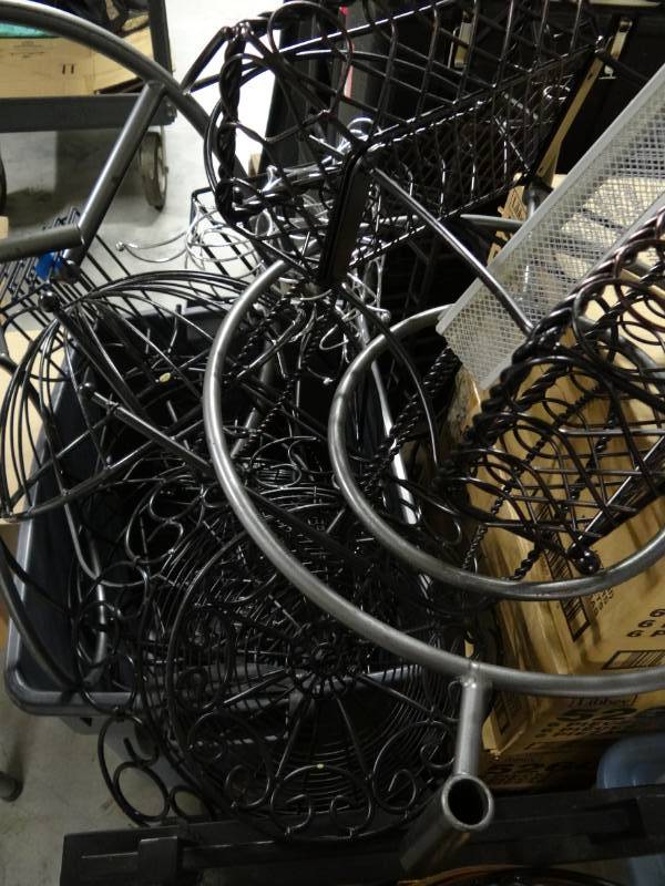 lot 9355 image: Lot of Metal Display pieces