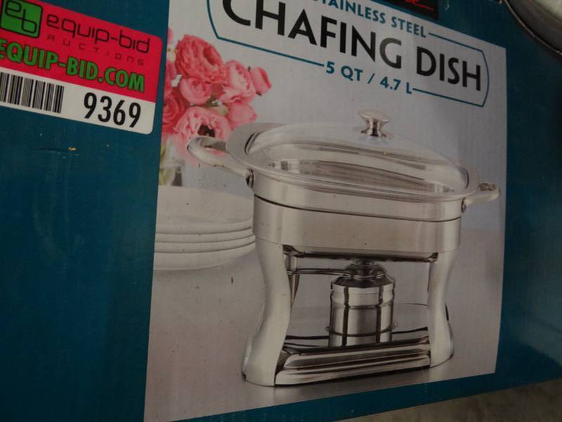 lot 9369 image: Stainless Steel 5 Qt Chafing Dish in Box